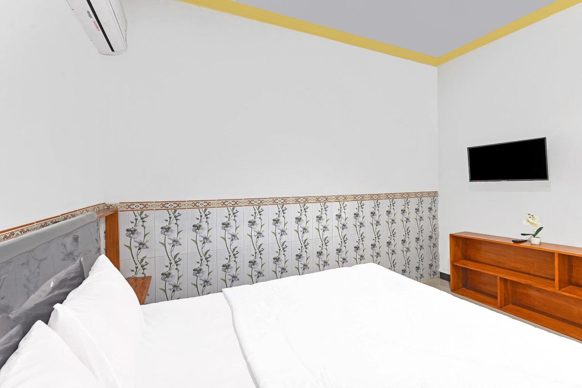 Oyo 91192 Homestay Antara Gilimanuk Exteriör bild
