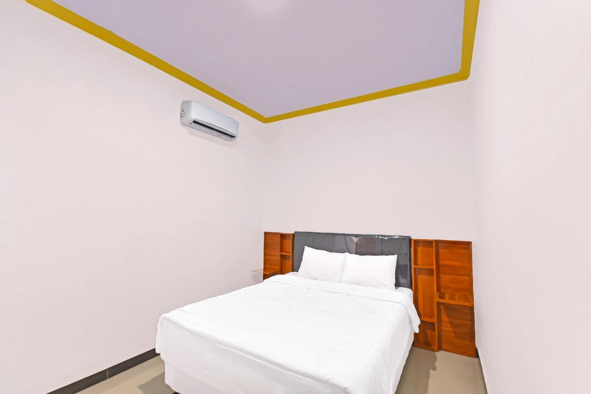 Oyo 91192 Homestay Antara Gilimanuk Exteriör bild