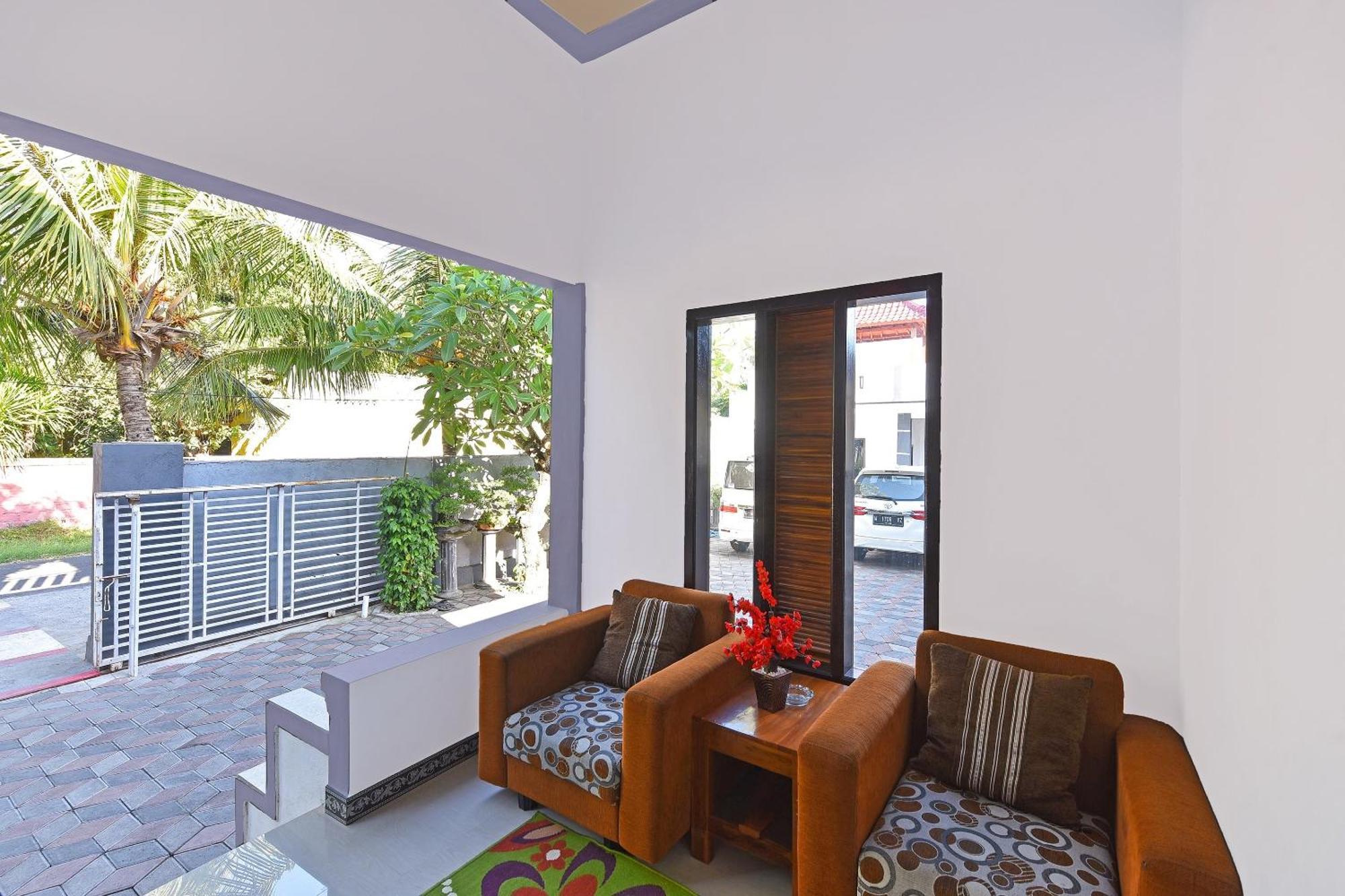 Oyo 91192 Homestay Antara Gilimanuk Exteriör bild