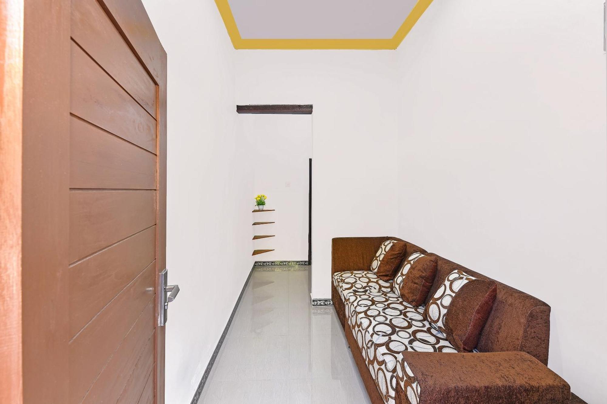 Oyo 91192 Homestay Antara Gilimanuk Exteriör bild