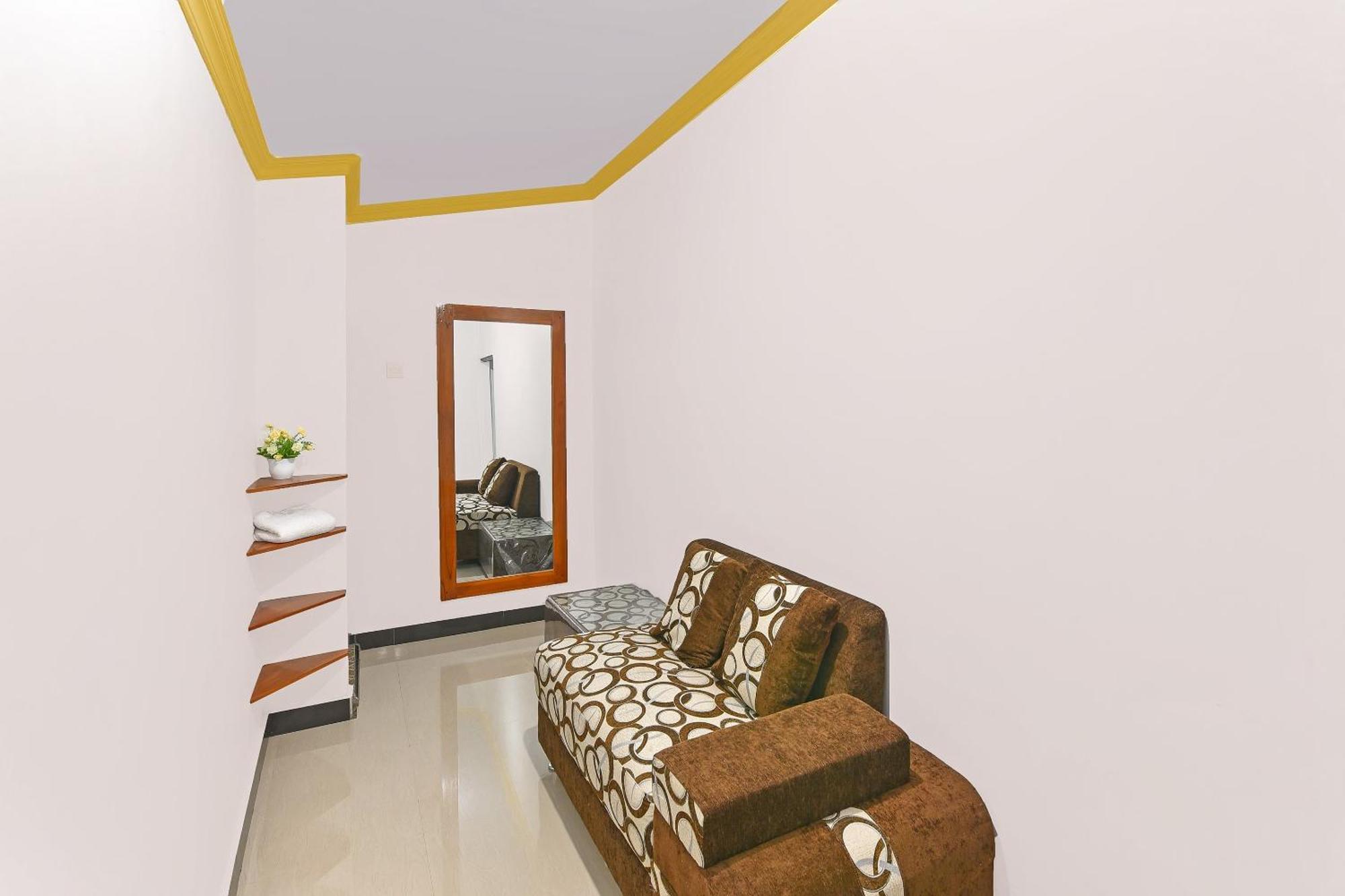 Oyo 91192 Homestay Antara Gilimanuk Exteriör bild